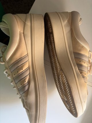 Adidas Bad Bunny Beige y Blanco