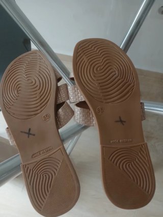 Sandalias planas piel Fanny Valero T35