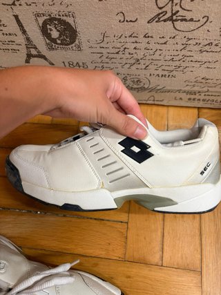 Zapatillas Lotto Blancas y Grises