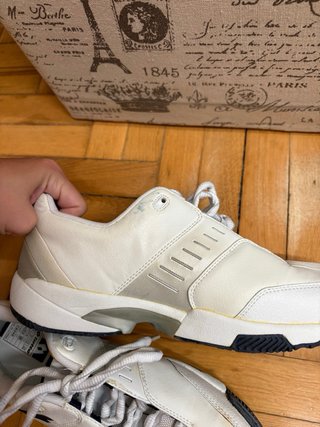 Zapatillas Lotto Blancas y Grises
