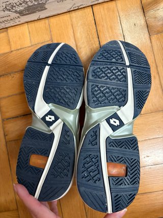 Zapatillas Lotto Blancas y Grises