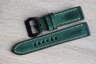Correa de reloj de piel verde hecha a mano