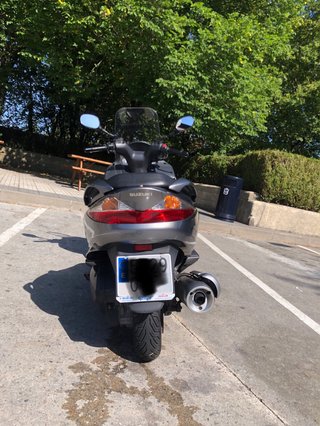 Suzuki Burgman 200 Gris