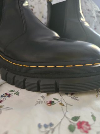 Botas Dr. Martens Chelsea Plataforma 2976