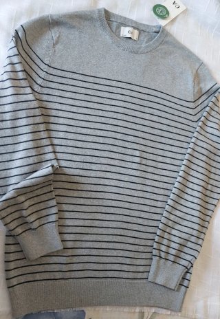 Jersey C&A Gris Rayas Talla M nuevo con etiquetas.