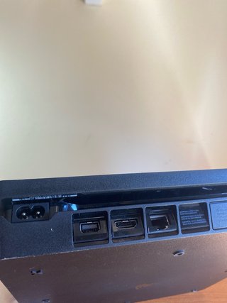 PS4 Slim 500GB Negra (sin mandos)