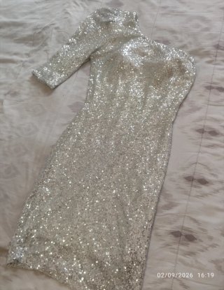 Vestido lentejuelas plateado