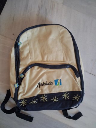 Mochila Málaga Beige y Negra