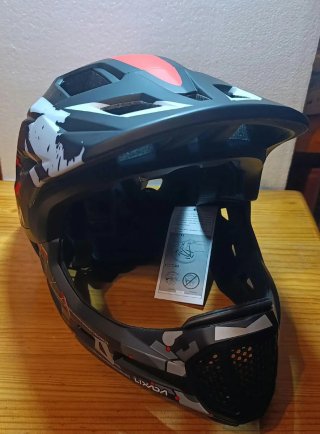 Casco LIXADA Negro/Rojo/Blanco