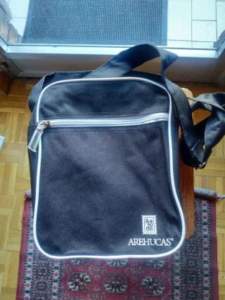 Bolsa de hombro Arehucas negra