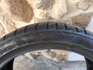 Bridgestone 215/40R18 89Y Neumático