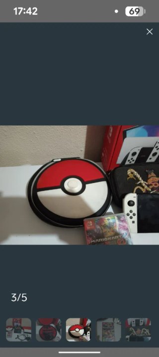 Nintendo Switch OLED + Mario Kart 8 Deluxe
