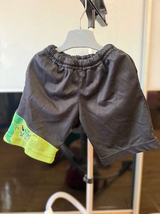 Pantalón corto colegio CES Vega Media talla 4