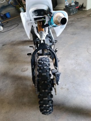 Pit Bike con motor Suzuki 50cc