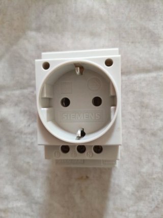 3 Bases Enchufe Siemens SCHUKO 16A 250V