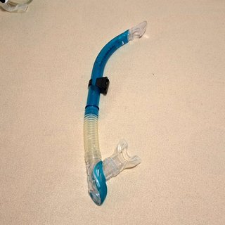 Máscara de buceo Cressi y tubo Scubapro