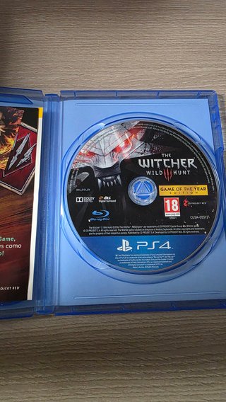 Juegos PS4: The Witcher 3 y Injustice 2