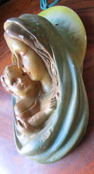 Madonna con Bambino in gesso dipinto