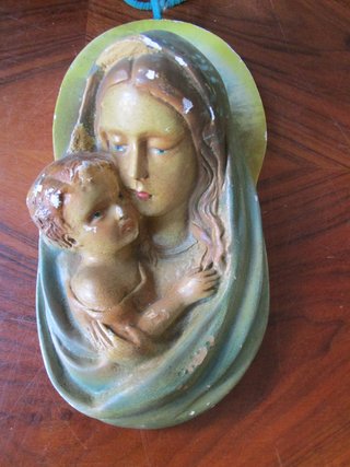 Madonna con Bambino in gesso dipinto