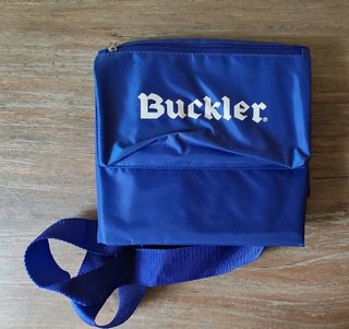 BOLSA PLEGABLE AZUL BUCKLER A ESTRENAR