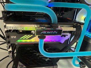 PC CUSTOM RTX 5090 + 9800X3D IA, GAMING