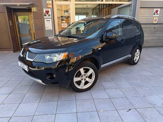 Mitsubishi Outlander 4X4 2.0 TDi 140CV 7 PLAZAS!!