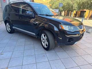 Mitsubishi Outlander 4X4 2.0 TDi 140CV 7 PLAZAS!!