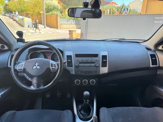 Mitsubishi Outlander 4X4 2.0 TDi 140CV 7 PLAZAS!!