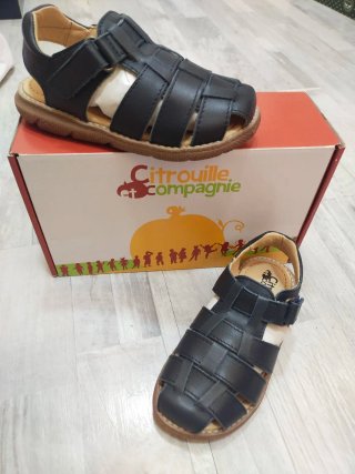 Sandalias de piel azul marino Citrouille & Co T.28