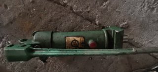 Bomba hidráulica para curvar tubos