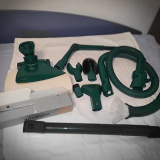 Aspirador Vorwerk Kobold 130 con accesorios