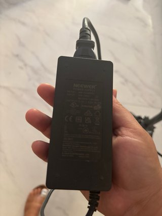 NEEWER Aro de Luz LED 18 + Trípode