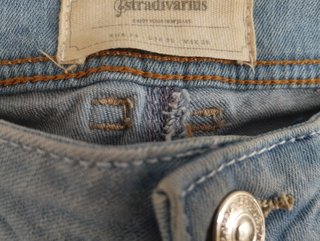 Pantalón vaquero Stradivarius Talla M