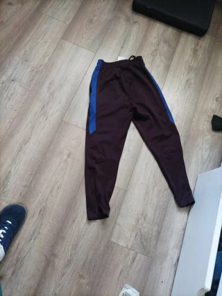 Pantalón Barça Nike Morado Rodilleras 9 años