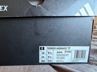 Zapatillas trail running Adidas Agravic TT