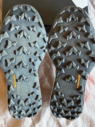 Zapatillas trail running Adidas Agravic TT