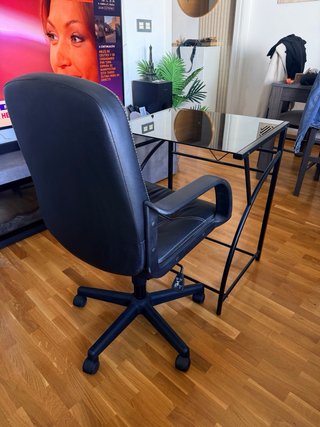 Mesa Ordenador y Silla Regulable Negra polipiel