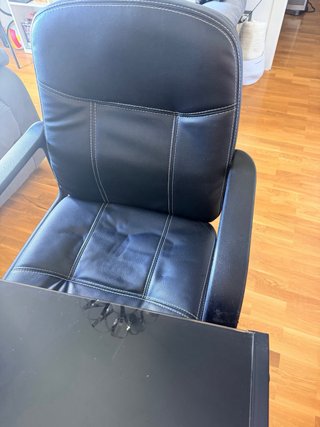 Mesa Ordenador y Silla Regulable Negra polipiel