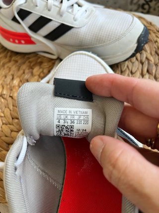 Zapatos Adidas S2G Spikeless Niños Talla 36