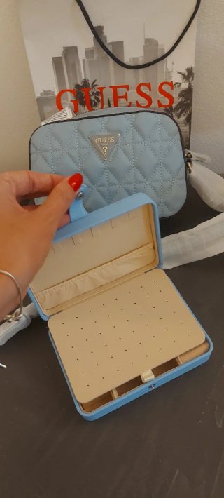 Borsa Guess trapuntata azzurra