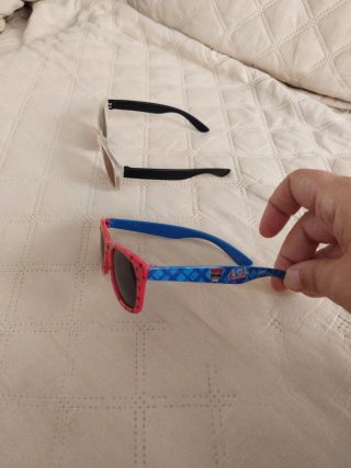 Lote 2 gafas de sol infantiles (L.O.L. Surprise +