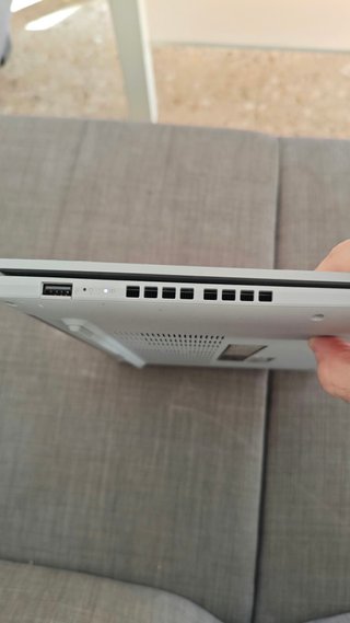 Asus VivoBook 15 OLED i7 24GB RAM 1TB SSD