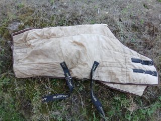 Manta de cuadra Jacson 1.05m 200g