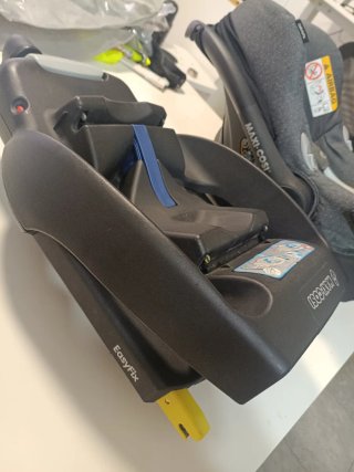 Maxi-Cosi con base Isofix + Funda Tuc Tuc