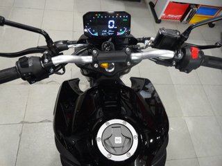 VOGE 125 R Negra