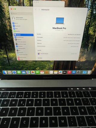 MacBook Pro 15” 2019 i7 · 32GB · 256GB