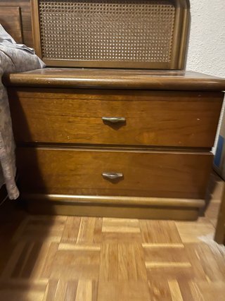 Mesillas y cabecero de madera