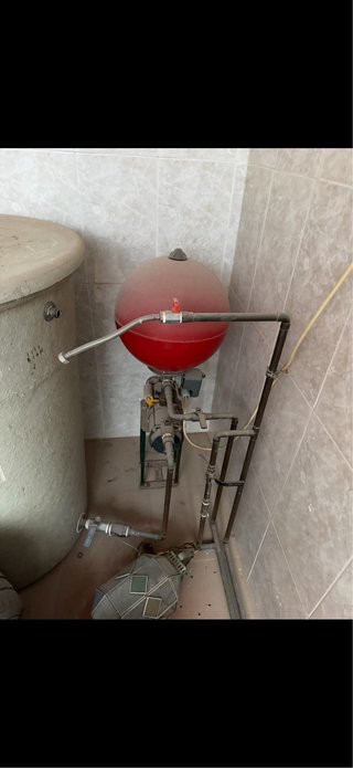 Bidón de agua con flotador