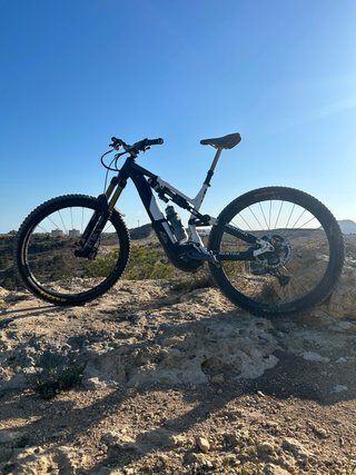 Commencal Meta Power signatute