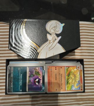 Pokémon ETB Gardevoir megaevoluzioni TCG scarlatto